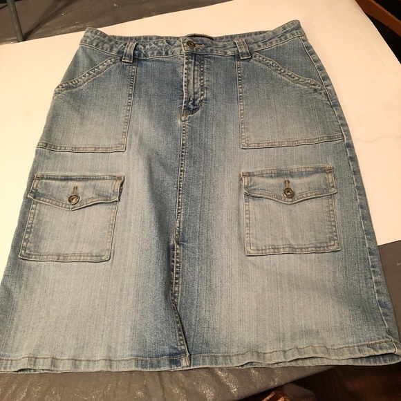 Retro Santana Y2K 6 pocket jean skirt, size 13 /34, slit in front - Picture 1 of 11